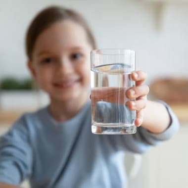 فواید نوشیدن آب ـ چه مقدار آب در روز بنوشیم