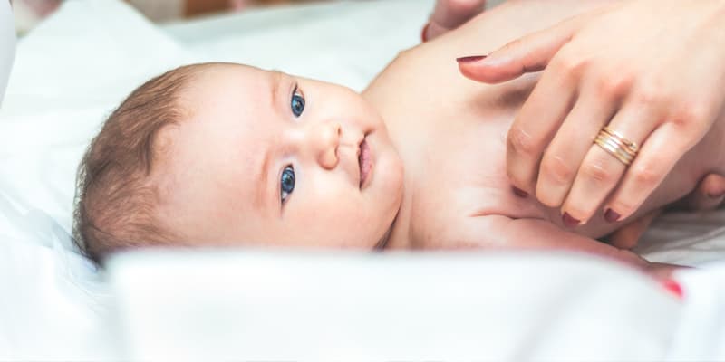 سکسکه در نوزادان نشانه چیست؟