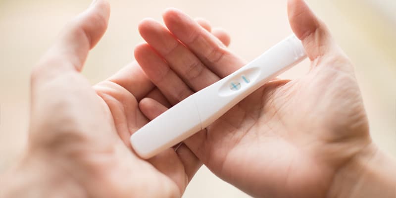 اولین نشانه‌های بارداری چیست