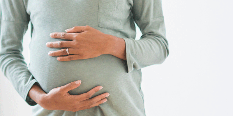 ۹ درمان ساده و موثر برای درمان خشکی لب در بارداری